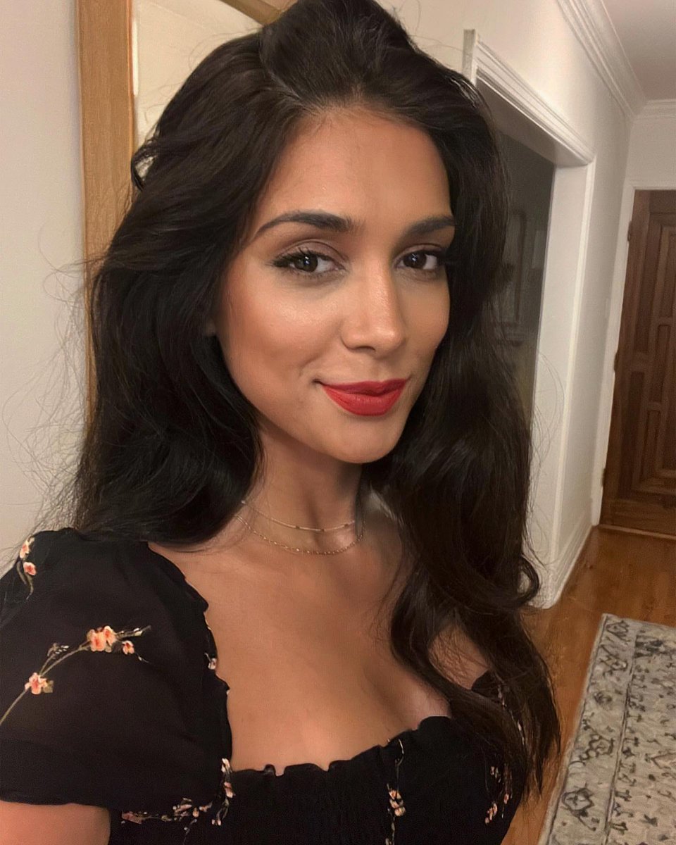 Simanda22's tweet image. I only want happiness😄😁😁😁