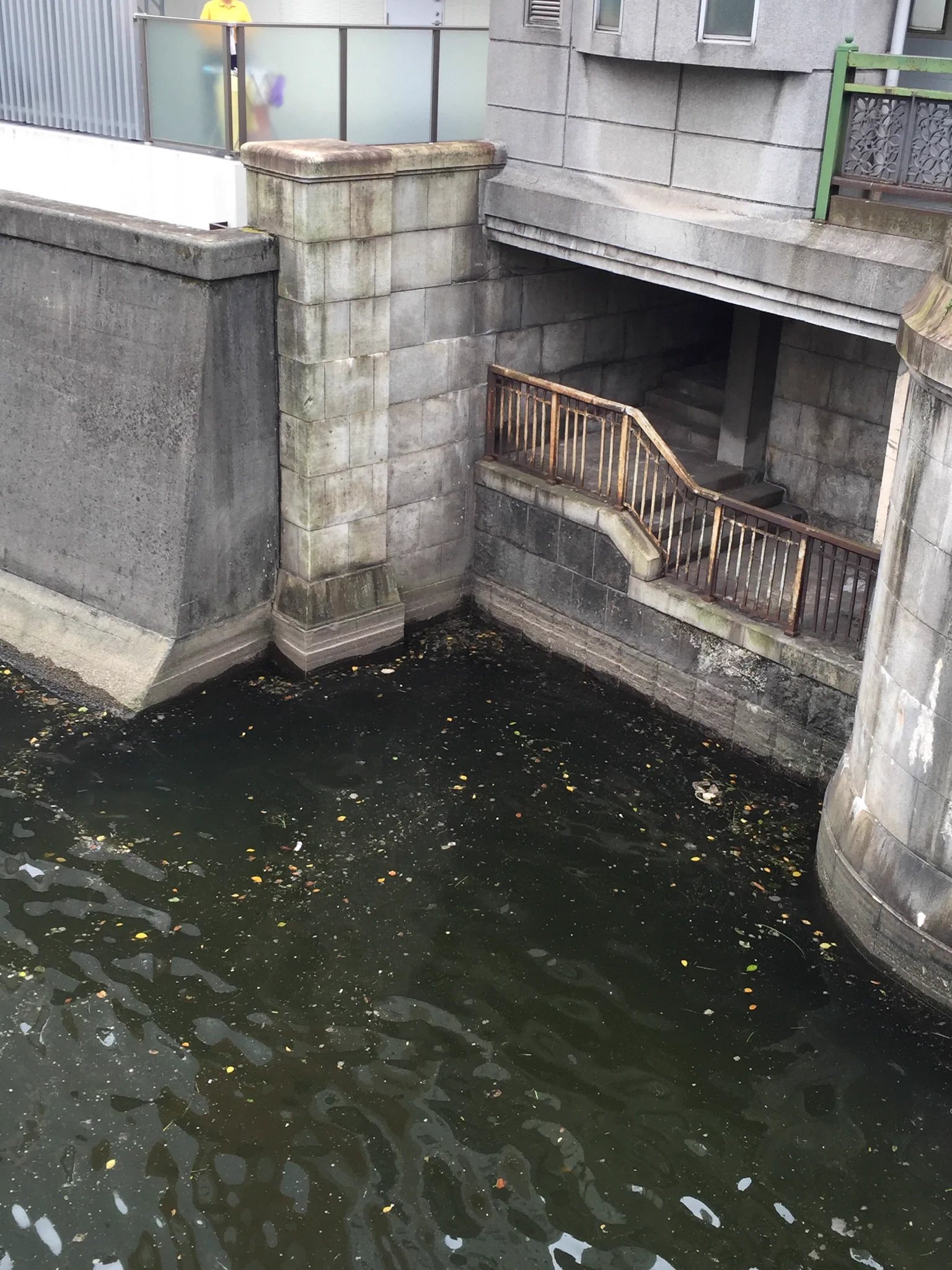 @urbex_34 @shoko55mmts F外失礼します
僕もあそこずっと気になってよく写真撮ってました。
RPGだと最初の町で低レベルではいけない、なみのりを覚えたり舟を手に入れてから来ないといけないやつだなと妄想してました 