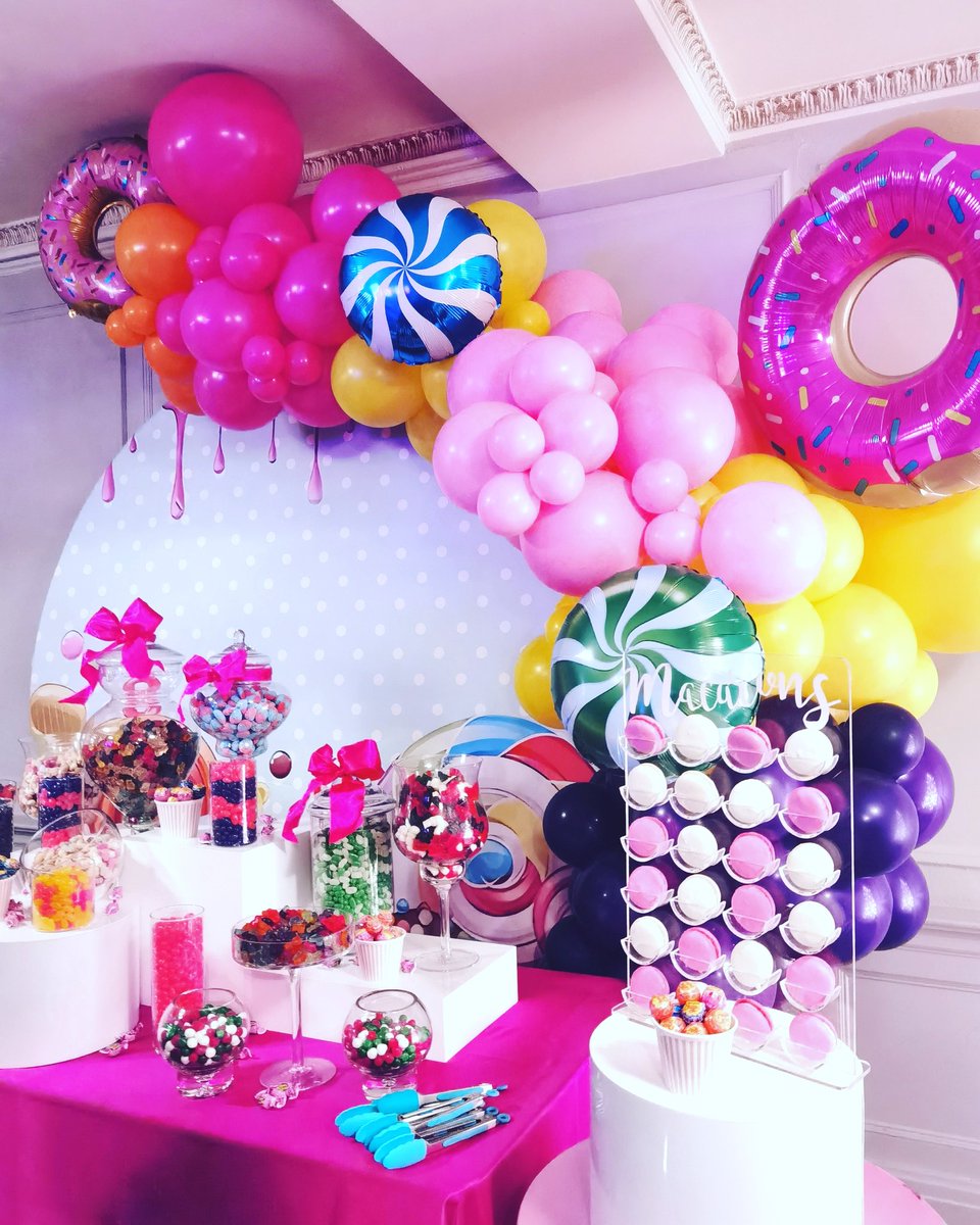 MoVernie's tweet photo. Candy Station - Such a perfect setup.
Lovely colours! So many candy choices. My favourite is the gummie worms.
What's your favourite type of candies?
#ExclusiveVIP #vip #VIPParty #party #parties #partydecorations #partyinspiration https://t.co/9TITmaOfUq