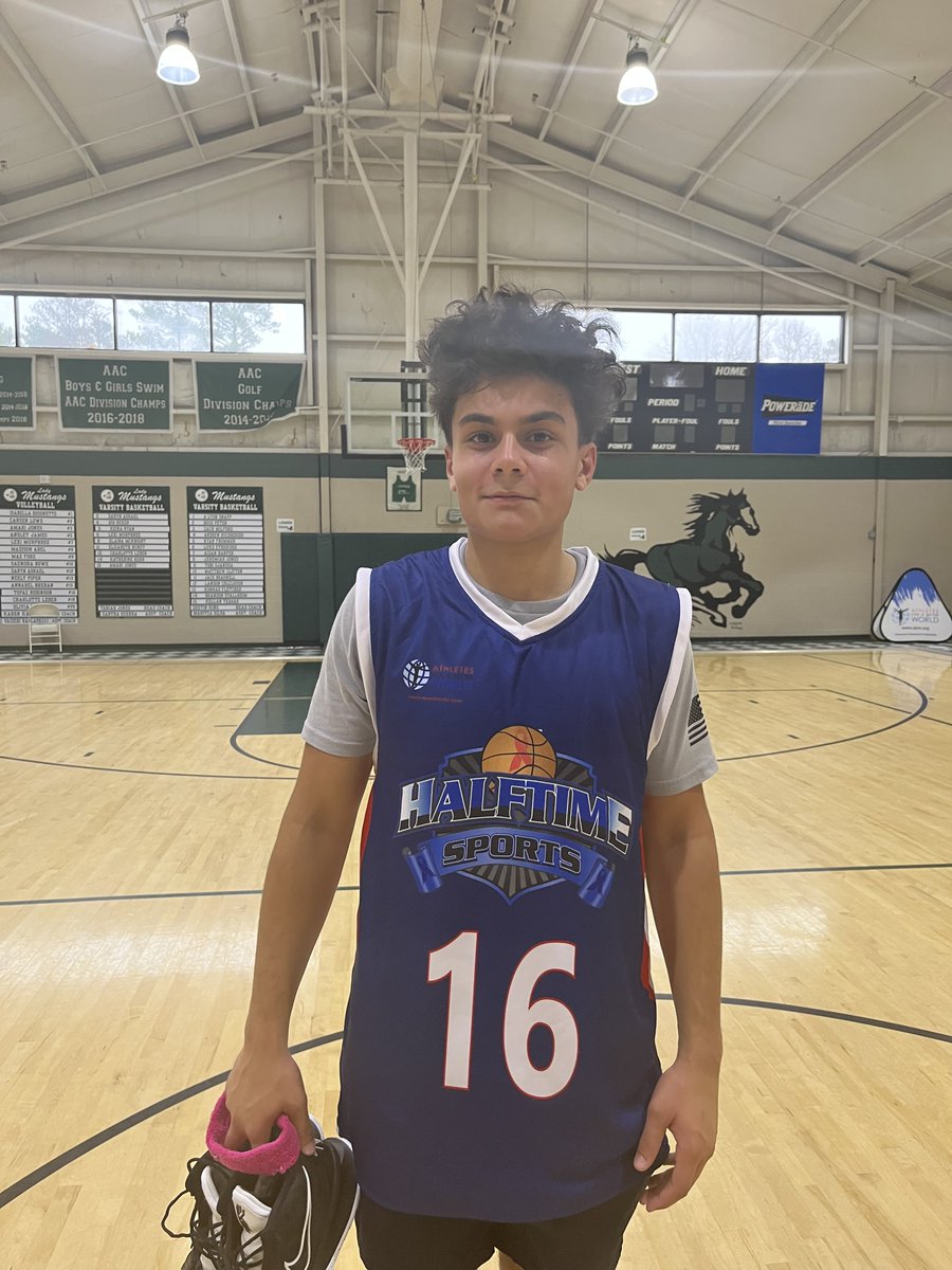 Week 2 in the books.  Another exciting and action-packed weekend of hoops at Halftime Sports Winter Rec League