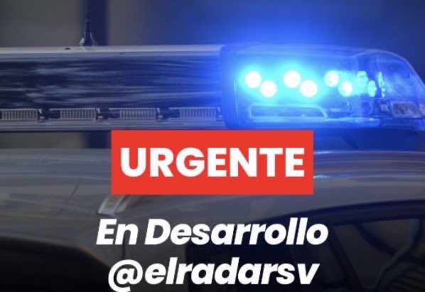 elradarsv's tweet photo. #SantaAna503 #TraficoSV Motociclista accidentado carretera a #Candelariadelafrontera a la altura de la #Arenera https://t.co/7XU1h9QqzJ