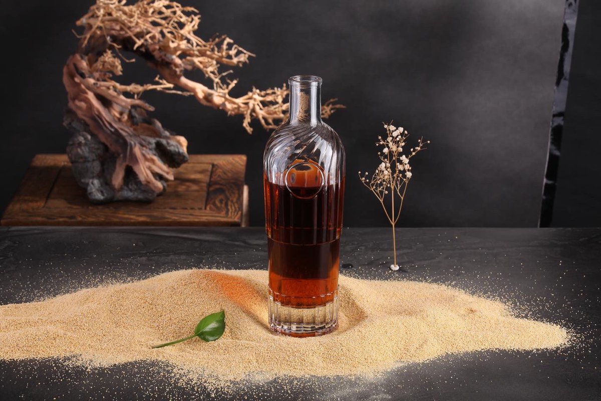 A kind of wine bottle always represents your lifestyle, so what kind of bottle do you like?#bottle #winery #ENGFRA #winelovers #winetasting #bottle