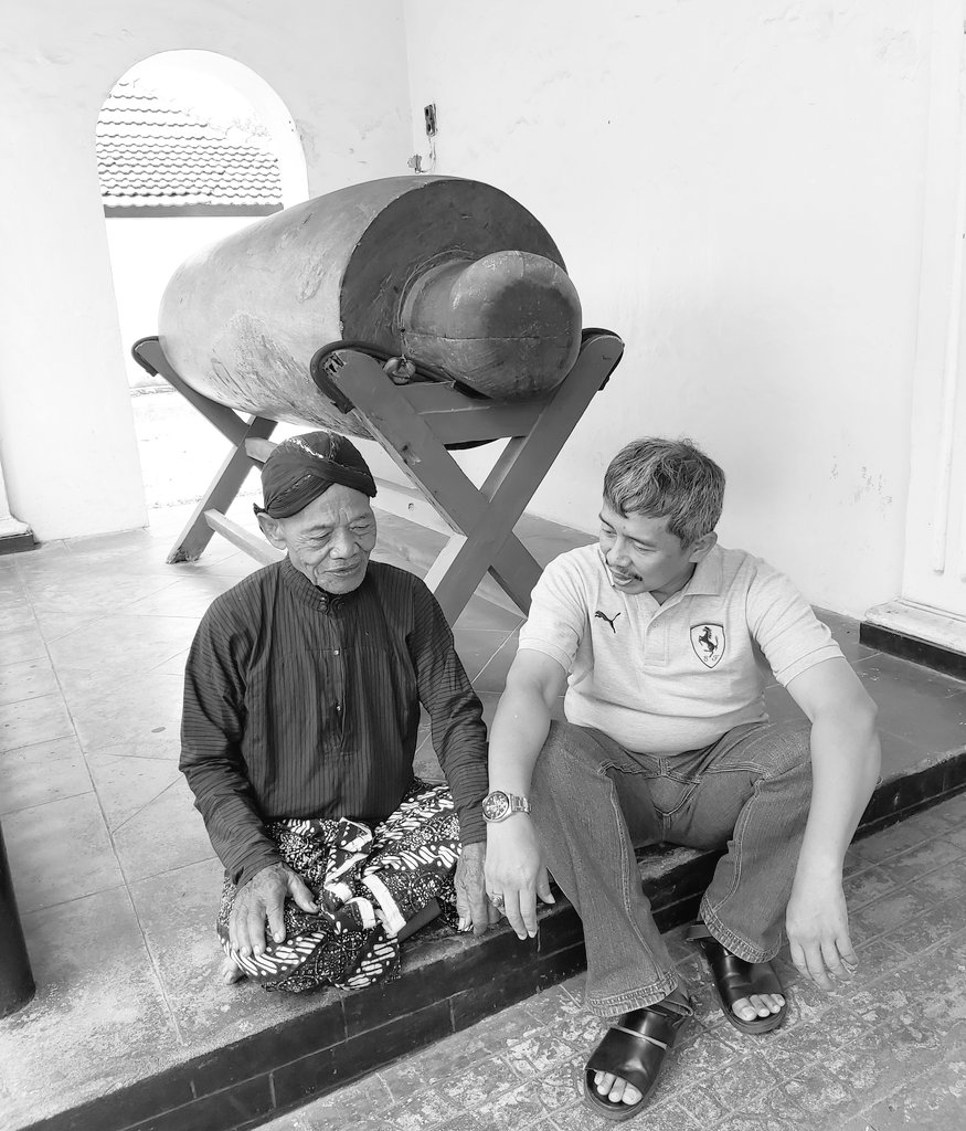 S e l a m a t
Indonesia mantu usai sudah, masyarakat ikut bergembira larut dalam pesta, terlebih mempelai berdua <a href="/KaesangP_/">Kaesang Pangarep</a> dan juga Pak <a href="/jokowi/">Joko Widodo</a> bersama Ibu Iriana....Semoga SAMARA

#Jokowimantu
#kaesangerina 
#samara

Pic hanya pemanis