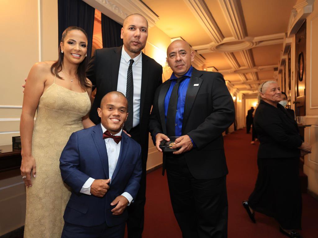 INDES El Salvador tweet media