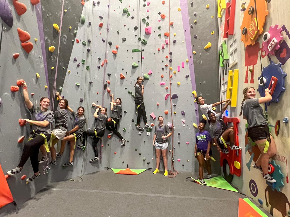 TitansBaker tweet media