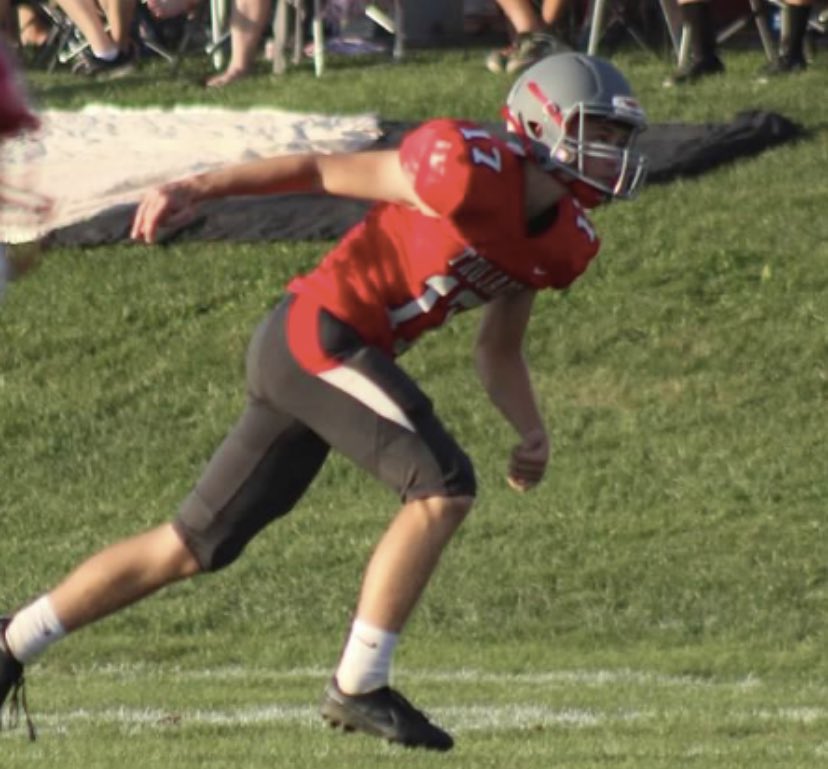 CHSTrojansFB's tweet photo. Congratulations to @dvargo_17 for EARNING Individual Academic All-Ohio! Awesome way to end the career. Great Job! https://t.co/8fdu4creNf
