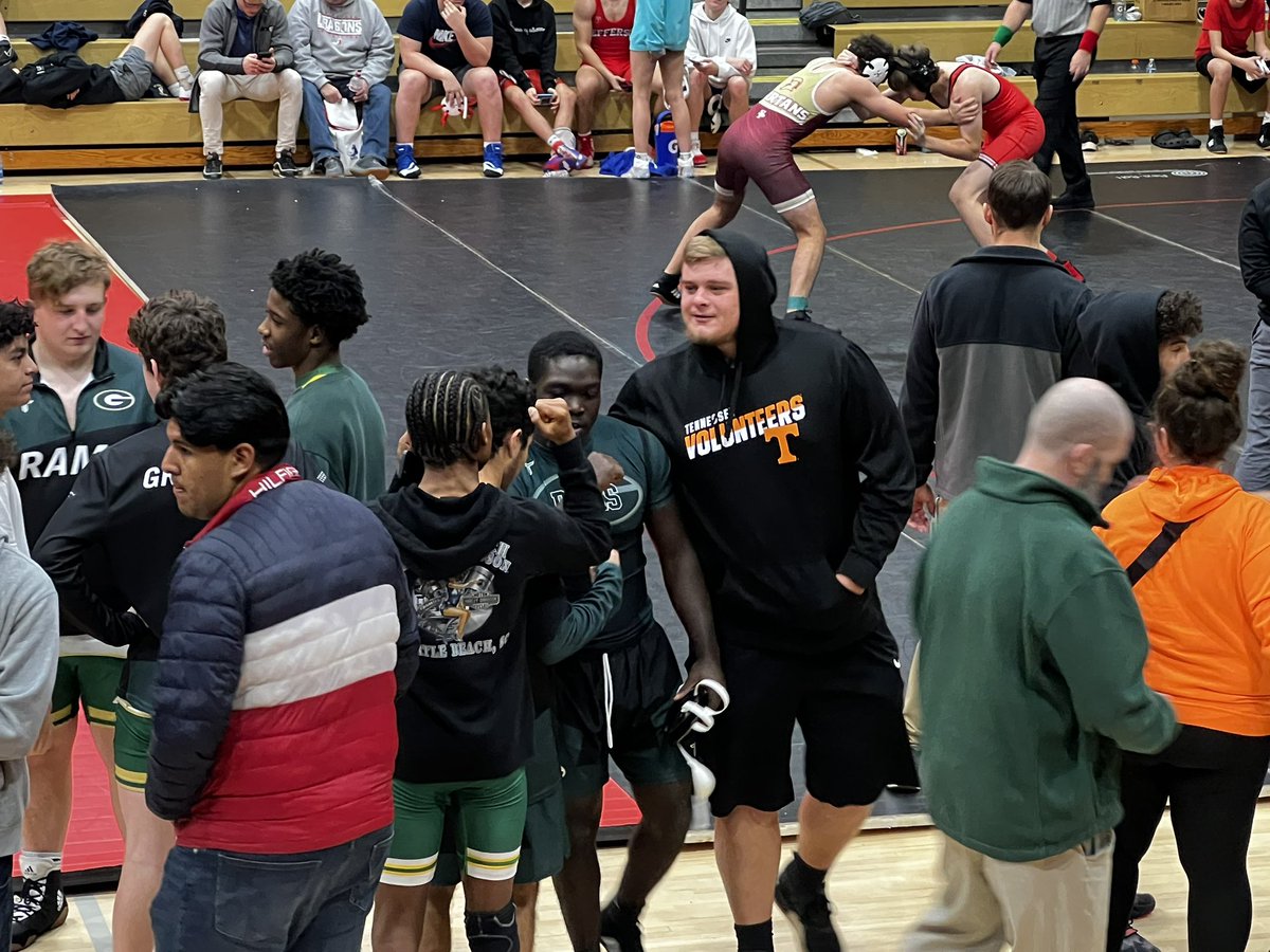 BryceHudson78's tweet photo. I’ll be hitting the mats for the first time on January 7th. Enjoyed being with my Grayson Wrestling Team this weekend. #GVE #Oline78 #GraysonU #HeavyWeightClass https://t.co/mkieHExbhU