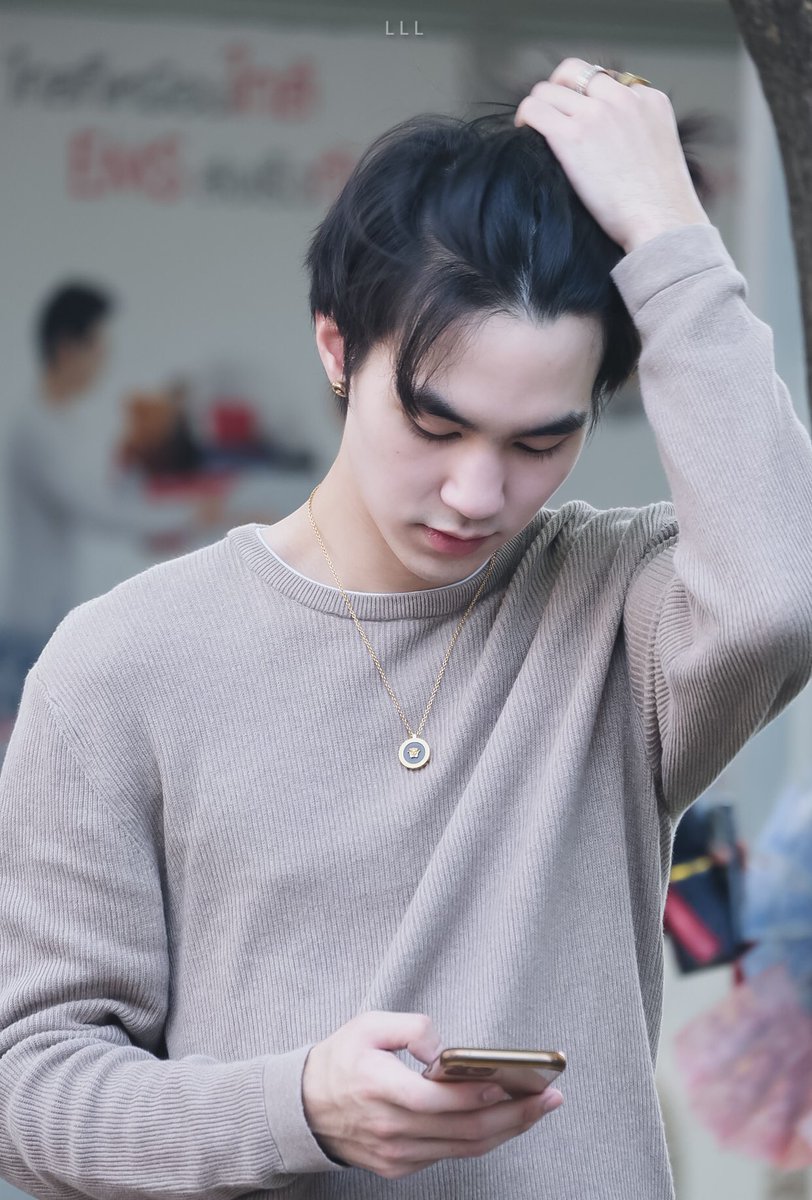 LookLikeLeo's tweet photo. 221211 at kmitl

👇🏻🫰🏻🤟🏻🫶🏻

#leo_prp https://t.co/dXOk3nJYsp