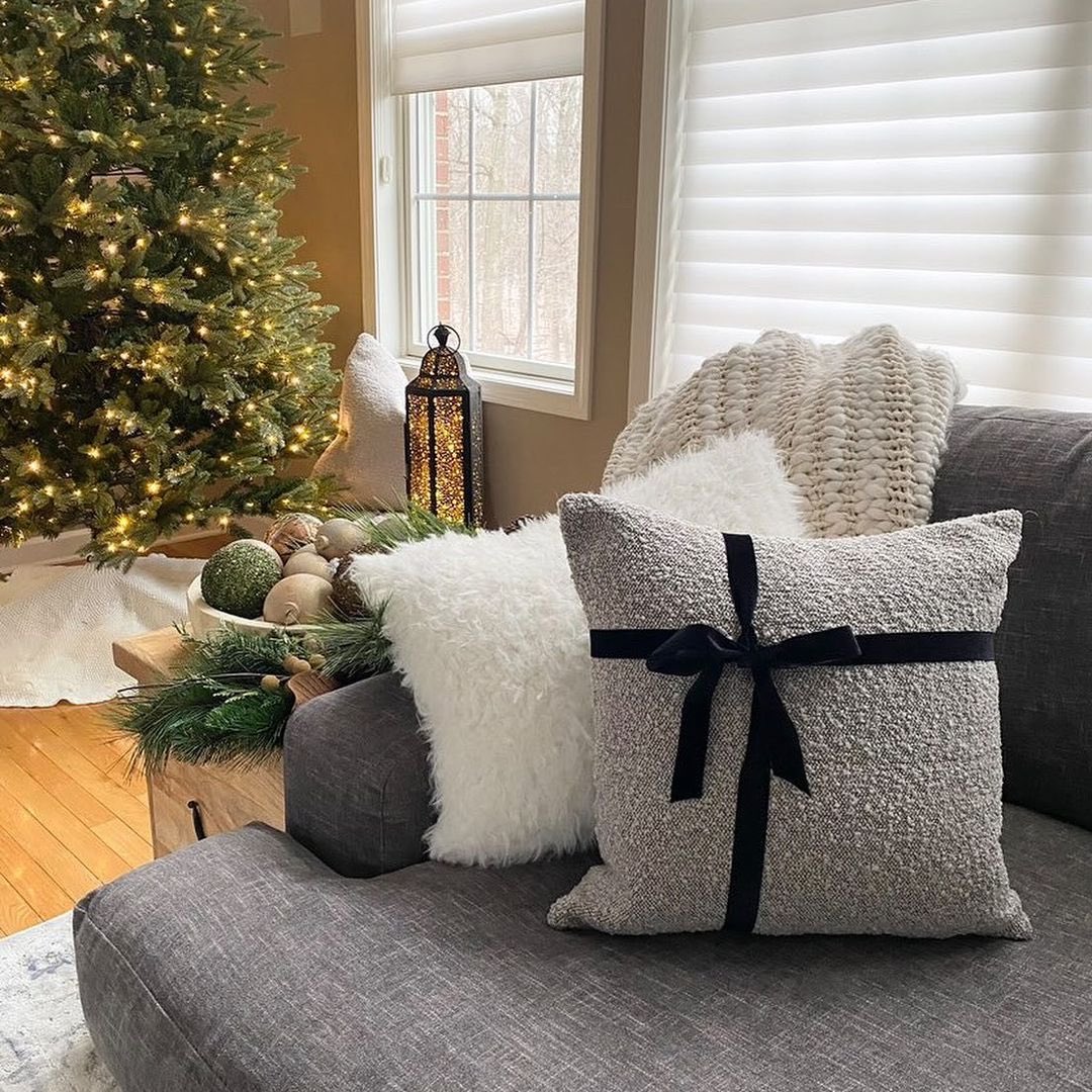 domvitus's tweet photo. Our sand grey Boucle pillow decorated by  using a interesting DIY Ribbon. Really cute and lovely. 🥰🫶
Christmas is there soon :) Our Boucle can be sure to make your home feel festival and cozy 😍

#christmas #christmasdecor #christmasdecorations #homedecor #domvitus https://t.co/Nd2txzjoh8
