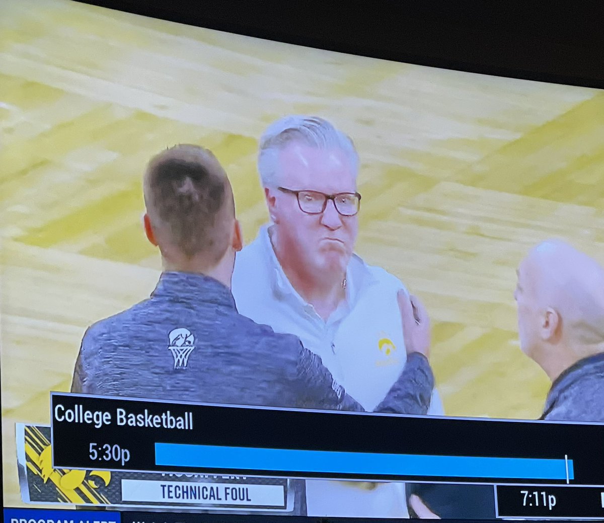 jackiedamrow's tweet photo. When the Pitt vb coach used *another* challenge https://t.co/AR09WAKaO7