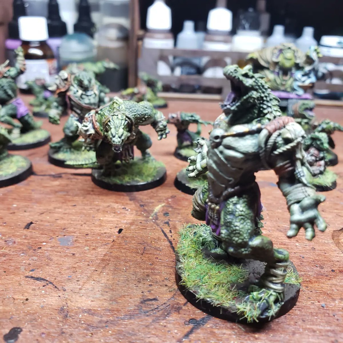 blamminator's tweet photo. Finished up this Blood Bowl Team!
#paintbrush #miniatureblacksmiths #miniature #miniaturepainting #painting #minipainting #art #miniatureart #painttinythings #tabletopfigures #ilovetopaint #dnd #dndminiatures #games #gamesworkshop #bloodbowl #greebo https://t.co/dE0zNf9r9V