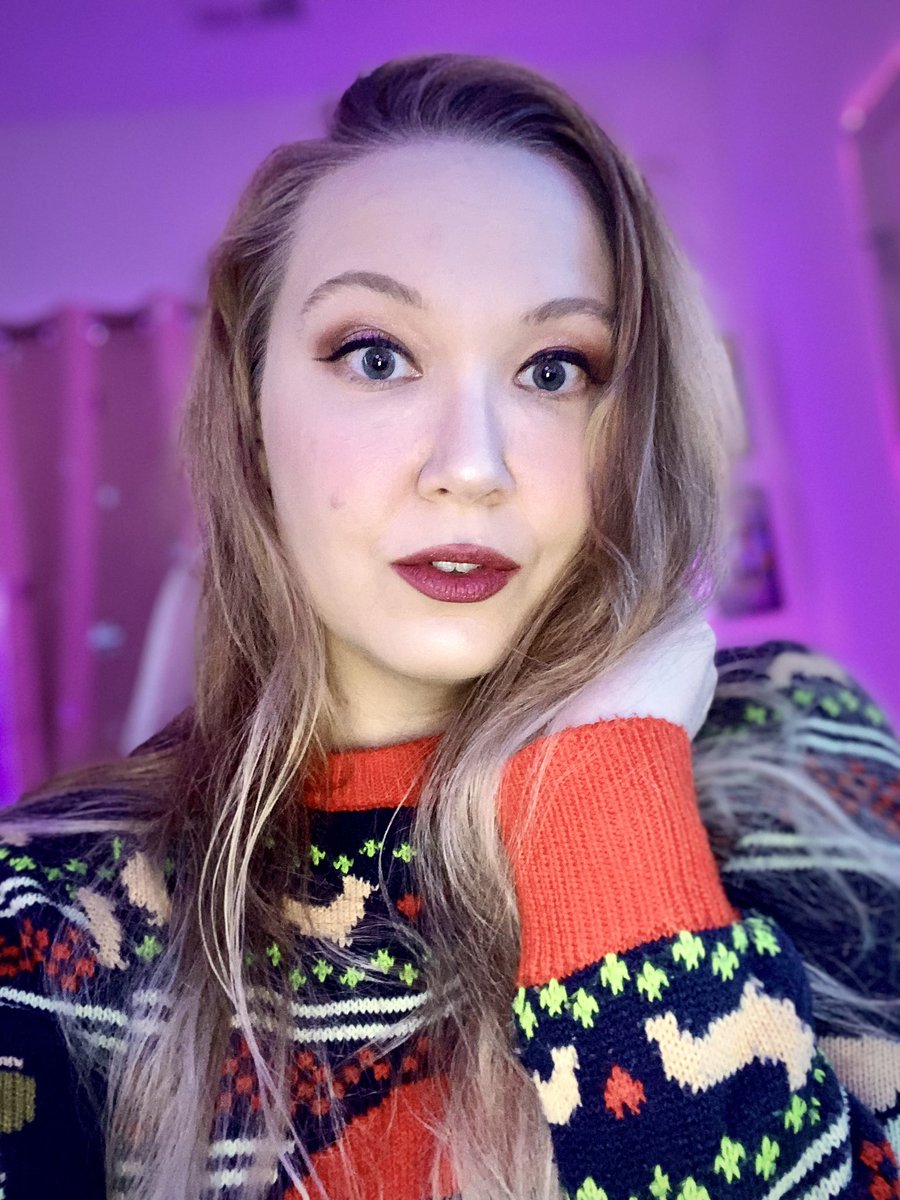OfficialMikomi's tweet photo. Streaming some Unite w @team_toxic_gg @KCRicketts @GokoAFM then Goko and I are doing a sponsored Fortnite stream! https://t.co/Ot2fgLL9ns https://t.co/VC4Px6wLVC