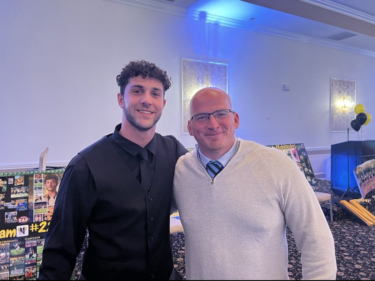 PetronaciSamuel's tweet photo. Honored and humbled to win The Highlander Award for 2022. This program has personally given me so much, and I will be here to support it for the rest of my life. I will miss suiting up and taking the field with you guys. #HighlanderForever @WMFBBC @WMAthleticDept https://t.co/qhzBeZLxKp