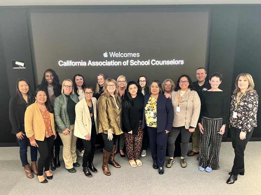 MissAlma_LMS's tweet photo. Leaning into opportunities with an outstanding team of school counseling professionals! @MyCASC #SCOY2022 https://t.co/2CUCufoiYa