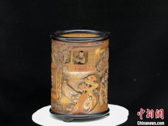 iHebei_GWNM's tweet photo. How fantastic it is to transform a bammboo root into a piece of art!
#hellobamboo #Goodbyeplastic https://t.co/f0hcsonKq1