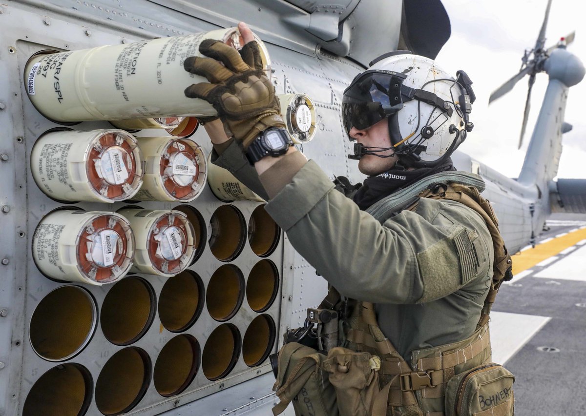 US7thFleet's tweet photo. @Musashi_fiveone", assigned to #CTF70 and #CTF71 conducted bi-lateral anti-submarine warfare (ASW) training with the @jmsdf_pao_eng Dec. 6. #InternationalbyDesign | #AlliesandPartners @USNavy
Read the full story here:
https://t.co/Qku3fPez9z https://t.co/OHxhw80kKH