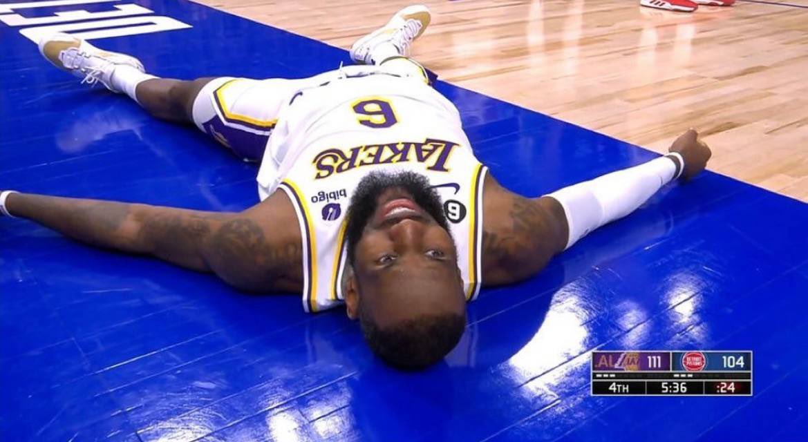 Me in bed waiting for shorty to bring me a warm towel after I buss