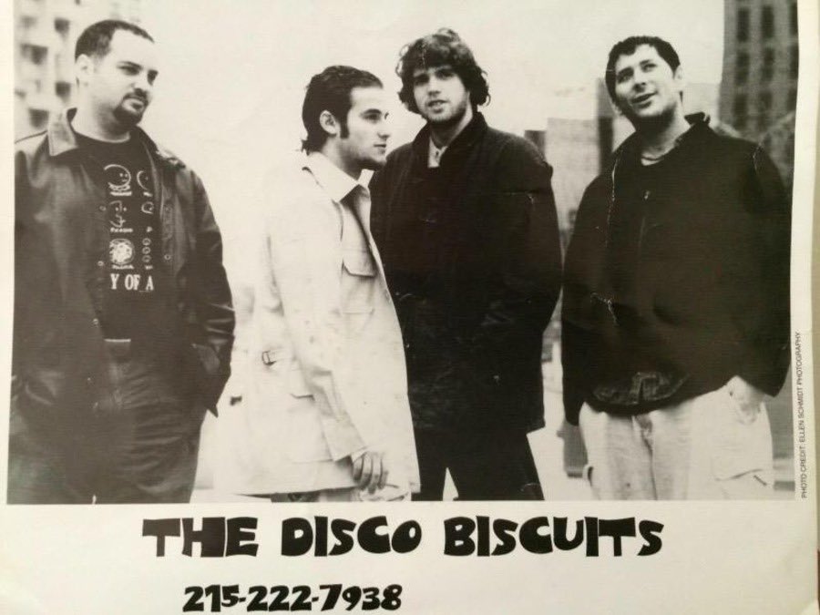 epicFades tweet media