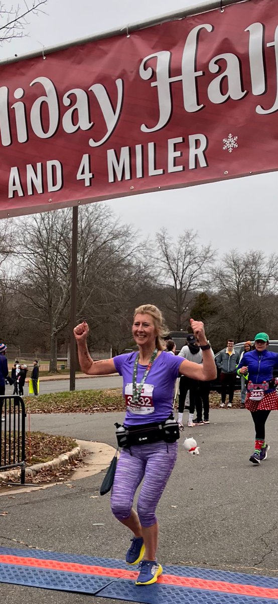 NancyBSternberg's tweet image. I set 3 goals for 2022:
1) Go on a date (I'm a 10 yr widow)✅✅✅✅
2) Run a half marathon ✅🏃‍♀️🤩
3) Sell my house...punting to next year.🙄

This was a huge accomplishment for me.  BTS was in my ears the entire time and RJ came along for the ride.😍💜 
#RunBeautiful
#JIN