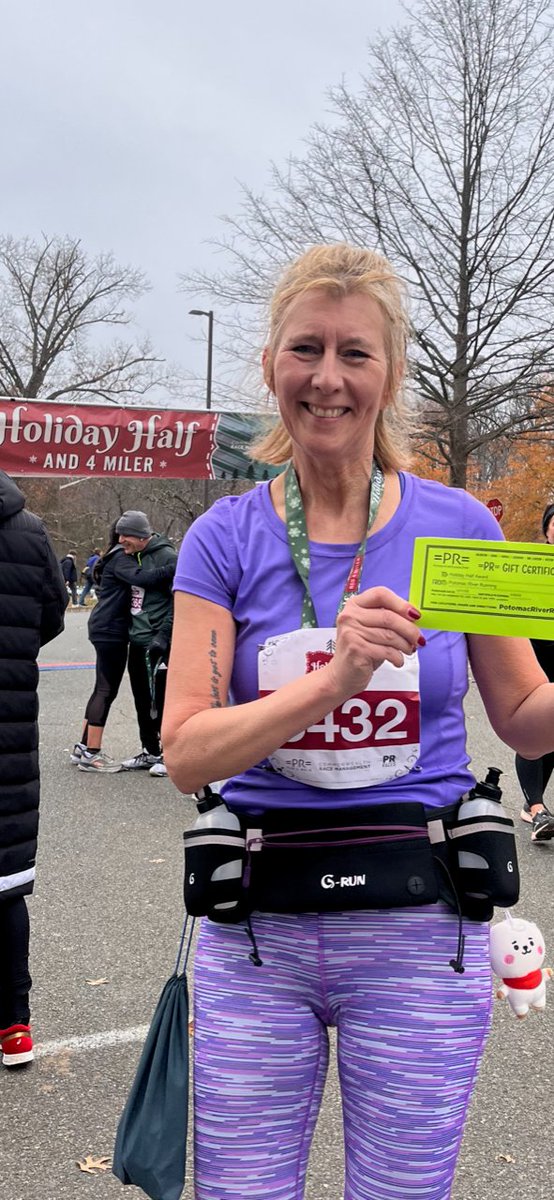 NancyBSternberg's tweet image. I set 3 goals for 2022:
1) Go on a date (I'm a 10 yr widow)✅✅✅✅
2) Run a half marathon ✅🏃‍♀️🤩
3) Sell my house...punting to next year.🙄

This was a huge accomplishment for me.  BTS was in my ears the entire time and RJ came along for the ride.😍💜 
#RunBeautiful
#JIN