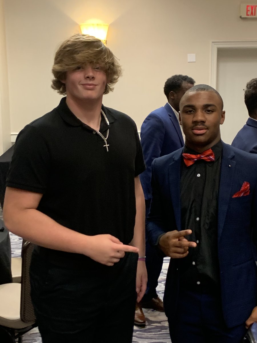 DirtbagsR's tweet photo. Two of Union County's Finest right here!
@LNCJ22 @peytonreeder
#FridayNightLightsCLT https://t.co/K7Pl5BraL8