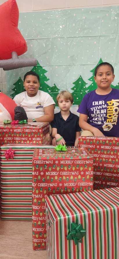 Denham Springs Elem tweet media