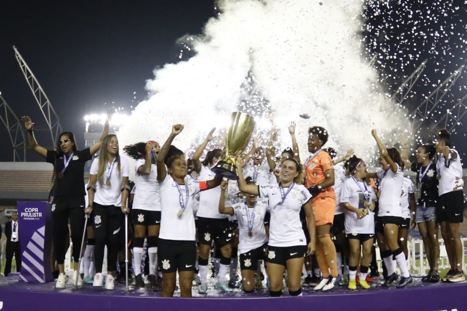 Corinthians on X: HOJE TEM CORINTHIANS FEMININO NA FINAL DA COPA PAULISTA  2022! 💜 ⚽ @SCCPFutFeminino x Red Bull Bragantino 🏆 Copa Paulista (Final -  Volta) ⏰ 21h30 🏟 Arena Barueri 📺