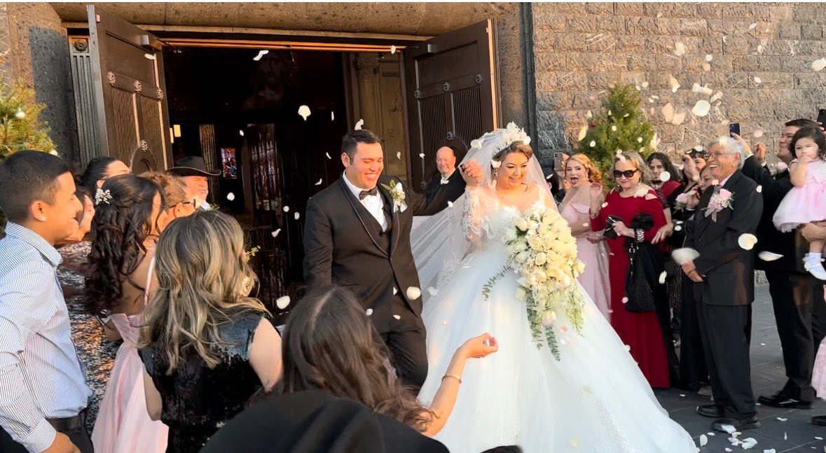 Yvettebmolina's tweet photo. Cross country meet in the morning to a wedding in the afternoon. #MyBeautifulRunner #SMSXC #HappilyEverAfter #Saturdays #TeamMolina https://t.co/2nzBOJEGoi
