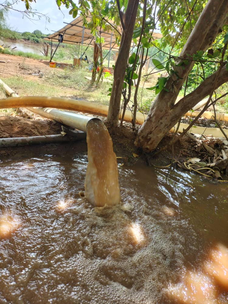 RAASMFI (@raasmfi1) on Twitter photo # RAAS MFI is providing critical financing for renewable energy to Jubbaland farmers. Farmers replaced Diesel fuel pumps 16.5kW with solar powered pumps 4kW. <a href="/AECFAfrica/">AECF Africa</a> <a href="/IRiS_Program/">Inclusive Resilience in Somalia</a> <a href="/Invest_Somalia/">SOMINVEST</a>
#Acces to finance
# Renewable energy
# Climate adaptation
# Agriculture # RAAS MFI is providing critical financing for renewable energy to Jubbaland farmers. Farmers replaced Diesel fuel pumps 16.5kW with solar powered pumps 4kW. <a href="/AECFAfrica/">AECF Africa</a> <a href="/IRiS_Program/">Inclusive Resilience in Somalia</a> <a href="/Invest_Somalia/">SOMINVEST</a>
#Acces to finance
# Renewable energy
# Climate adaptation
# Agriculture