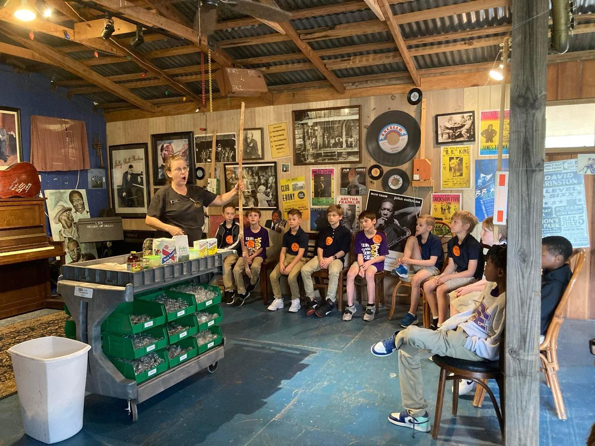 3rd Grade Field Trip Fun! 💜💛