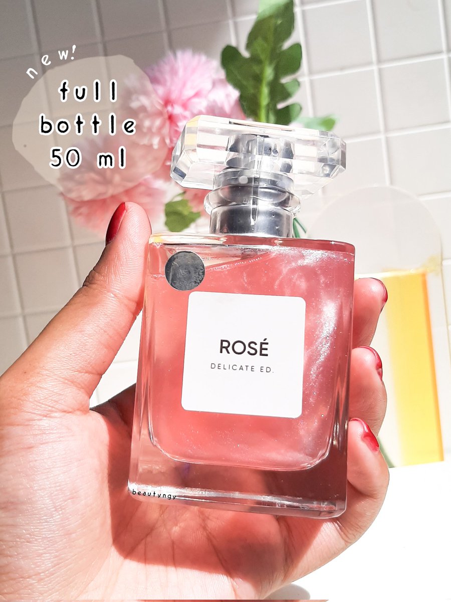 dairypinkid's tweet photo. @heynoka ngeluarin parfume full bottle yang 50 ml🥺❤️ 

AAAAAAAA SENENG BANGETT
Kemaren nyoba scentnya dari tester yg 5ml doang akhirnya decided jatuh hari sama rose! Langsung dech Rose 50ml all the way🤩 

Mau bikin quick review tentang aroma rose PENYUKA FLORAL FRESH SIMAK👇 https://t.co/GSXz86oOrE