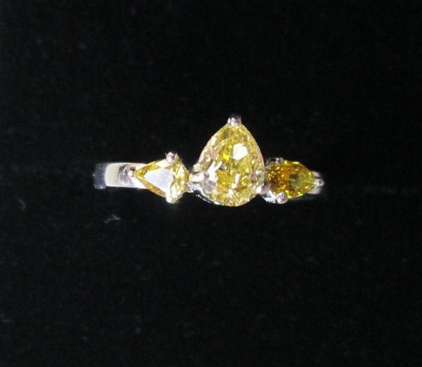 yunijewels's tweet photo. Pear Yellow Diamond Ring 14K Gold #etsy #jewelry #diamonds #diamondring #diamondengagementring #rings #engagementring #ad #shopmycloset #Trending #Online #handmade #art #Gifted #Anniversary #Women #gold #yellowdiamondring #peardiamondring #fashion https://t.co/8wTcg8InZM https://t.co/RqmheNkBG9