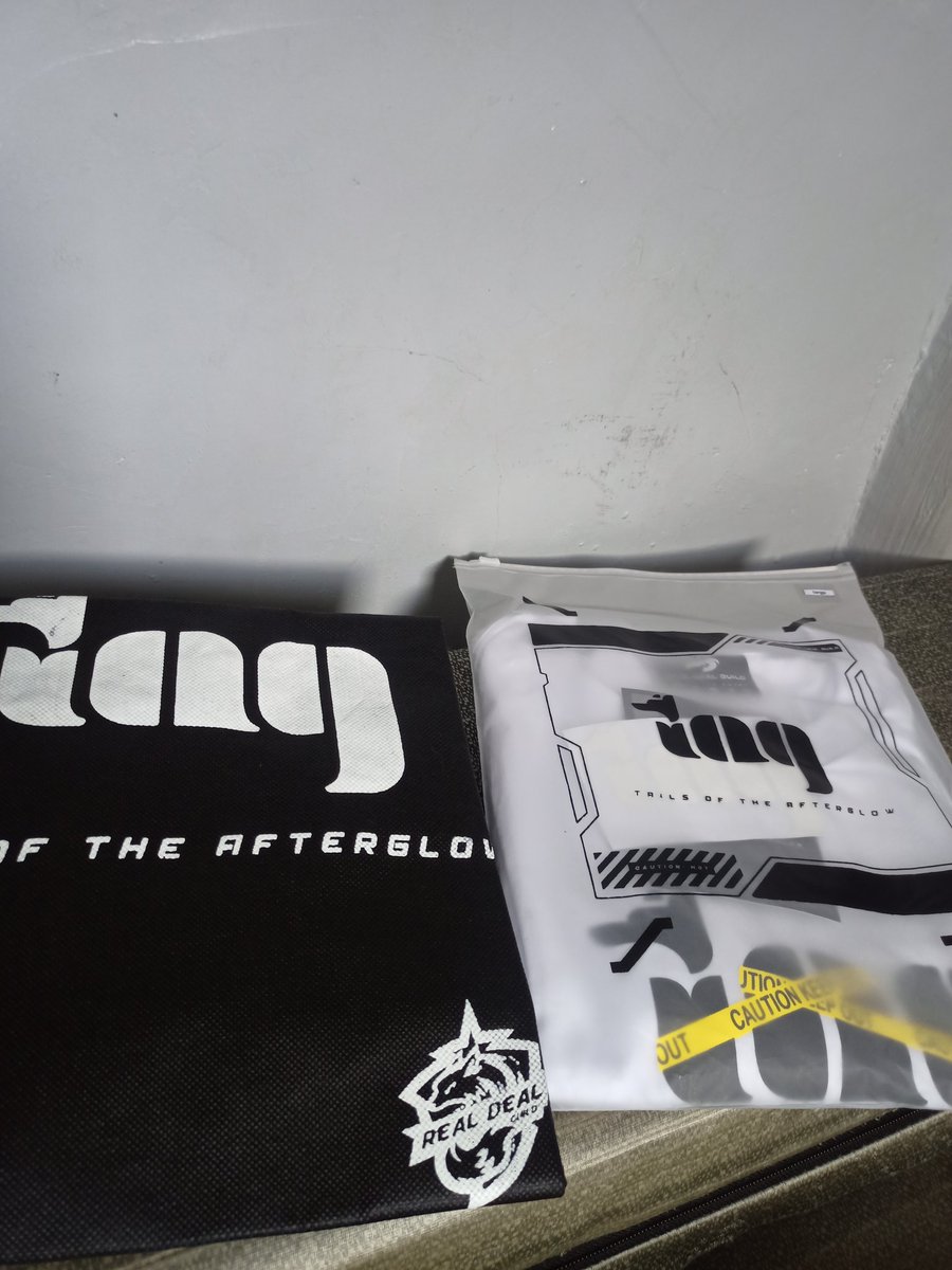 JbSiason's tweet image. At sa wakas dumating na rin!!! @TailsAfterGlow @manilacrypto1

#TagMerch