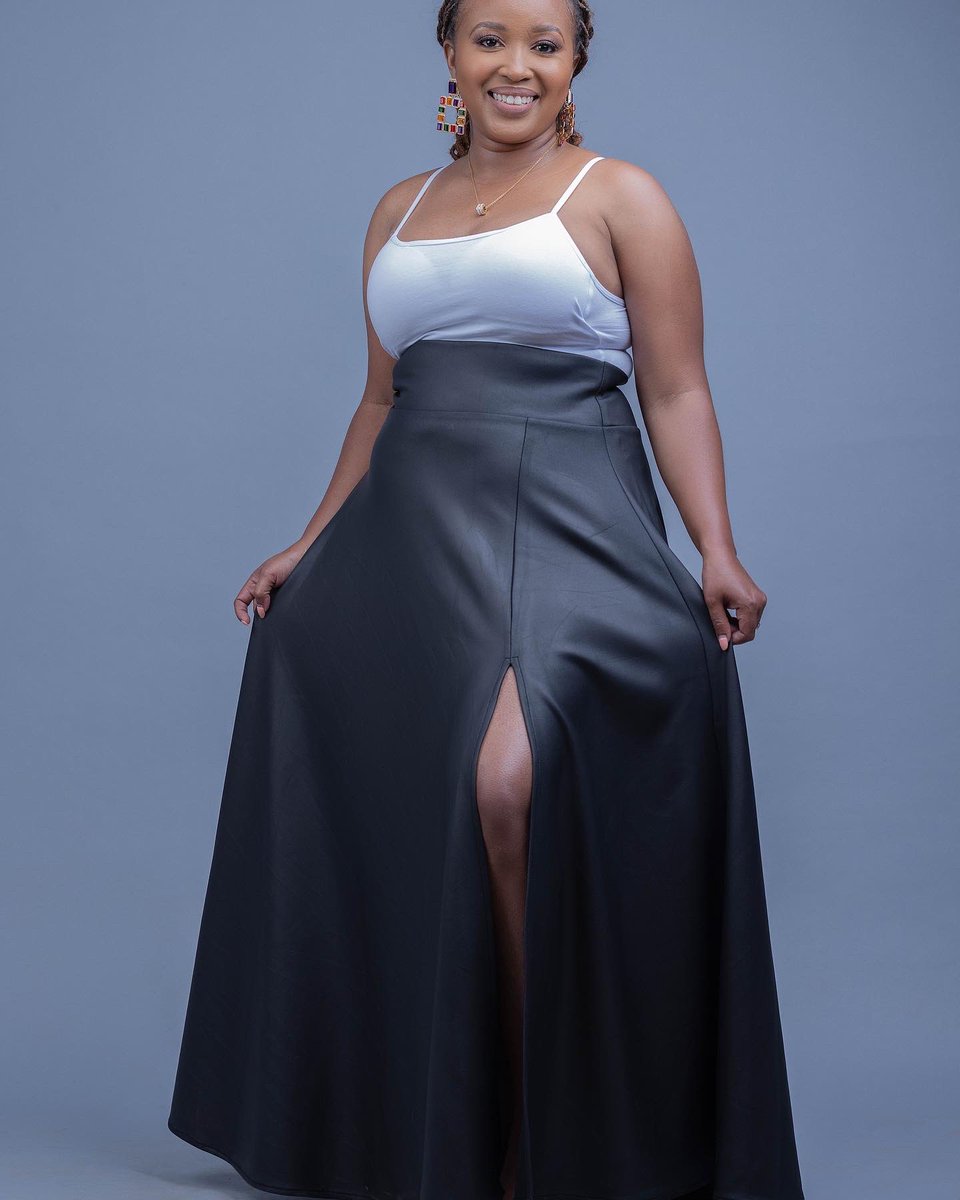 KasyokaClothing's tweet photo. Meet Umotho our Faux Sister..
A flowy black faux leather skirt. 
Available in Sizes 6-14 
Price 3,500

DM to order. 
#NewCollection #KasyokaCollection #UmothoFauxSister #CustomToMake https://t.co/Gnd7Z8VoTk