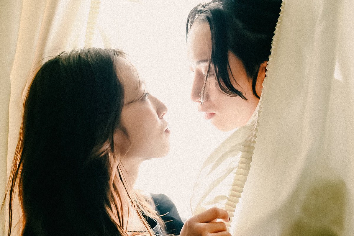 natumesan_sab's tweet photo. いつか滅び逝く このカラダならば
蝕まれたい あなたの愛で

model(@daichi_a_012)&amp;nao

#photo
#photography 
#portrait
#ポートレート
#被写体
#カップルポトレ
#創作撮影 https://t.co/WC8ttBLeMu