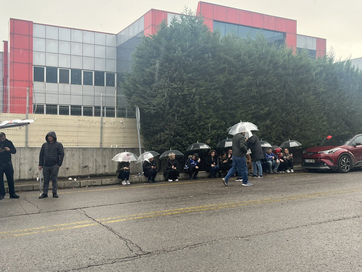 Vivo işçisi direniyor #vivo #GereğiYapılmalı