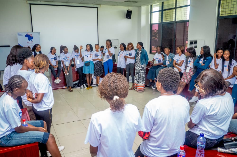 AfricaInitiatiP's tweet photo. Campagne 16 jours d'activisme contre VBG
Camp de leadership féminin AIP Cohort 1
Ceci marque la fin de la campagne de sensibilisation ainsi que la fin du camp de leadership
#orangezlemonde ,#UNFPARDC ,#pnudrdc https://t.co/cure3al7Gg
