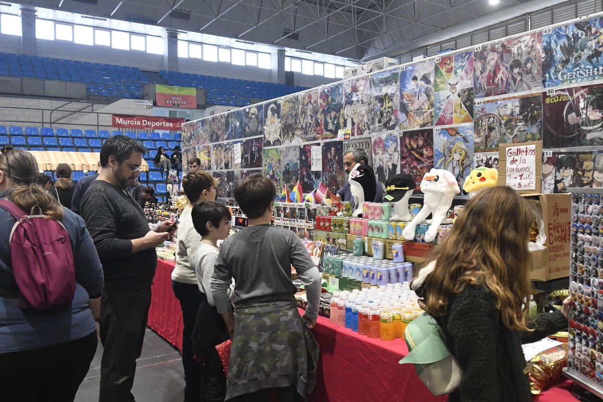 diariolaopinion's tweet photo. GALERÍAS 📸 | ¿Estuviste en el Game-Fest de #Murcia este fin de semana? ¡Búscate en las fotos! 😉 Jornada sábado: https://t.co/n3OHypXoGo / Jornada domingo: https://t.co/pKL9qrZmdV #playmurciaexperience #playmurcia @playgenpro https://t.co/c8axyqadog