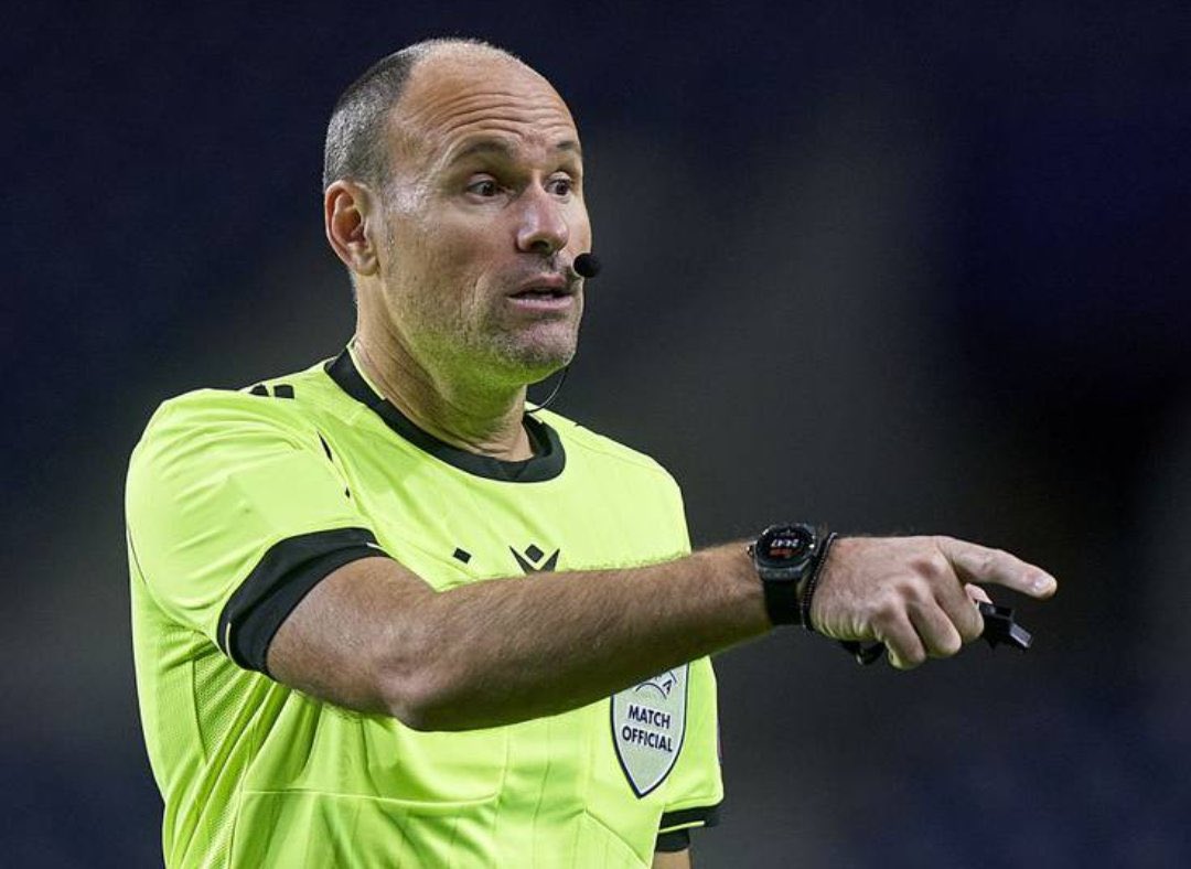 Mateu Lahoz has been sent home and will no longer referee at the World Cup. 

#FIFAWorldCup #NEDARG