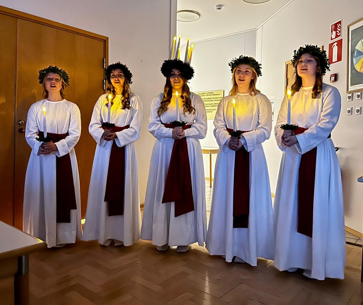 Lucia på besök i stadshuset idag ❤️ <a href="/PargasParainen/">Pargas Parainen</a>