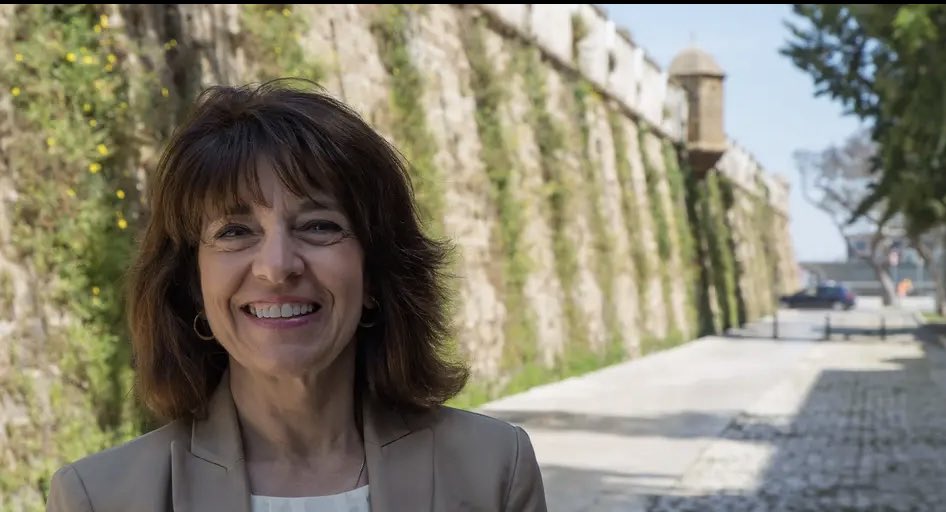 🟠 Ayer presenté mi candidatura para ser compromisaria en la VI Asamblea General de <a href="/CiudadanosCs/">Ciudadanos 🇪🇸🇪🇺</a> Debatir, fomentar el sentimiento de pertenencia a este proyecto, como afiliada de base y como ahora concejala. Con la misma ilusión del principio 😃 <a href="/Refundacion_Lib/">Refundación Liberal 🇪🇸🇪🇺</a> <a href="/CsCadiz_Prov/">Ciudadanos Cádiz Provincia</a>