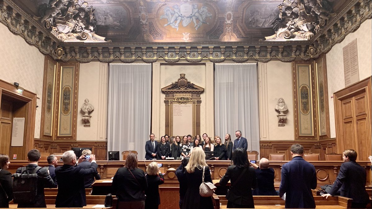 AledParis's tweet photo. Le succès de la promotion @AledParis 21-22 a été célébré le 3/12 au #tribunaldecommerce de #Paris en présence de Me @RomainGrau leur parrain. Félicitations à tous ! #MasterALED #Paris1PanthéonSorbonne #IEJParis1  #restructuring #FXL @IEJSorbonne @SorbonneParis1 https://t.co/pST7YP5FJ4