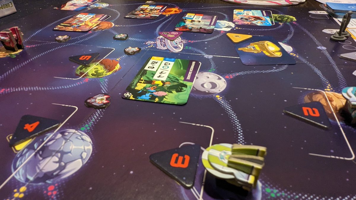 thettexpress's tweet photo. Pretending we're #StarshipCaptain(s) https://t.co/WzLlAokIr0