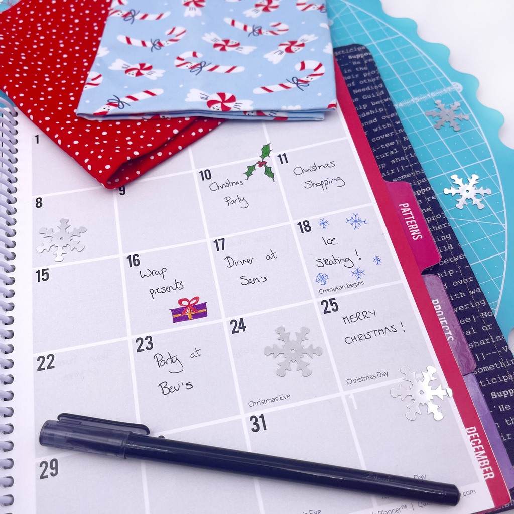 QuiltersPlanner's tweet photo. How's your schedule for December looking?  A little busier than normal, we bet?! Write everything down in your planner!  That way you won't forget a thing. 🎄

#quiltersplanner #quiltersplanner2023 #christmas #organized #organised #christmasprep https://t.co/3JwhuMloMe