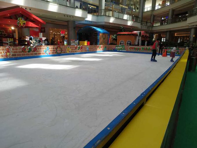 Wahana Ice Skating di PIK Avenue Turut Meramaikan Pokemon Festival