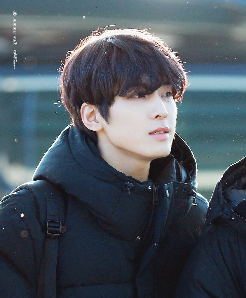 tinkswonu's tweet photo. wonwoo 4 years ago 🥺🤍 https://t.co/akh2kzFFt0