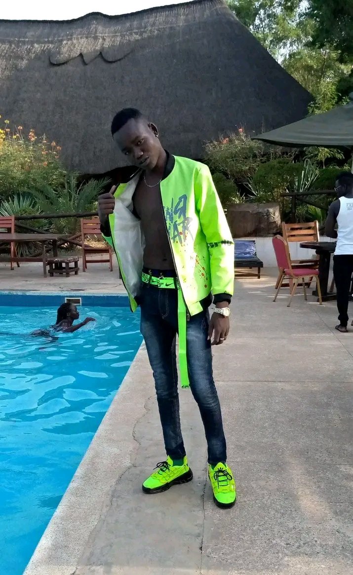 DanidePrince2's tweet photo. Fresh boy. Can we be friends on WhatsApp? https://t.co/9Dxv9mRJW5