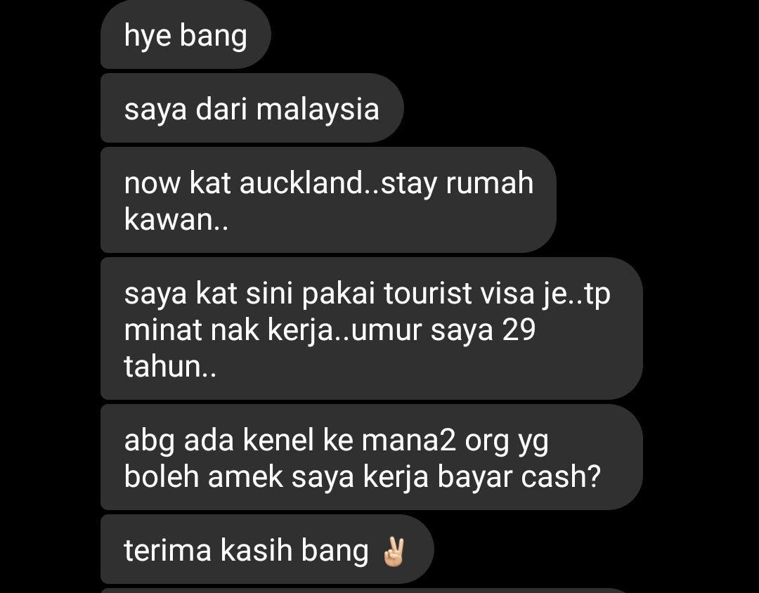 prasys's tweet photo. Babi lah orang Malaysia. Datang tourist visa lepas itu nak cari kerja pakai cash. Lepas itu buat hal je. Tolonglah nak cari kerja secara halal. Pohon dulu datang interview, lepas itu kalau okay boleh dapat https://t.co/Z7g8HkGliQ