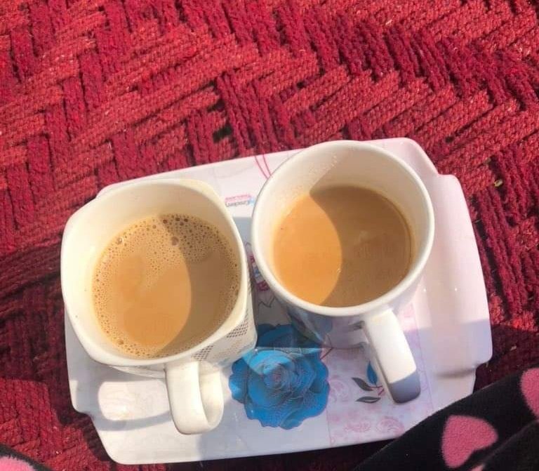 Afshank100's tweet photo. السلام علیکم!
دھوپ والی صبح بخیر😍🌸 https://t.co/zibx0Fy05R