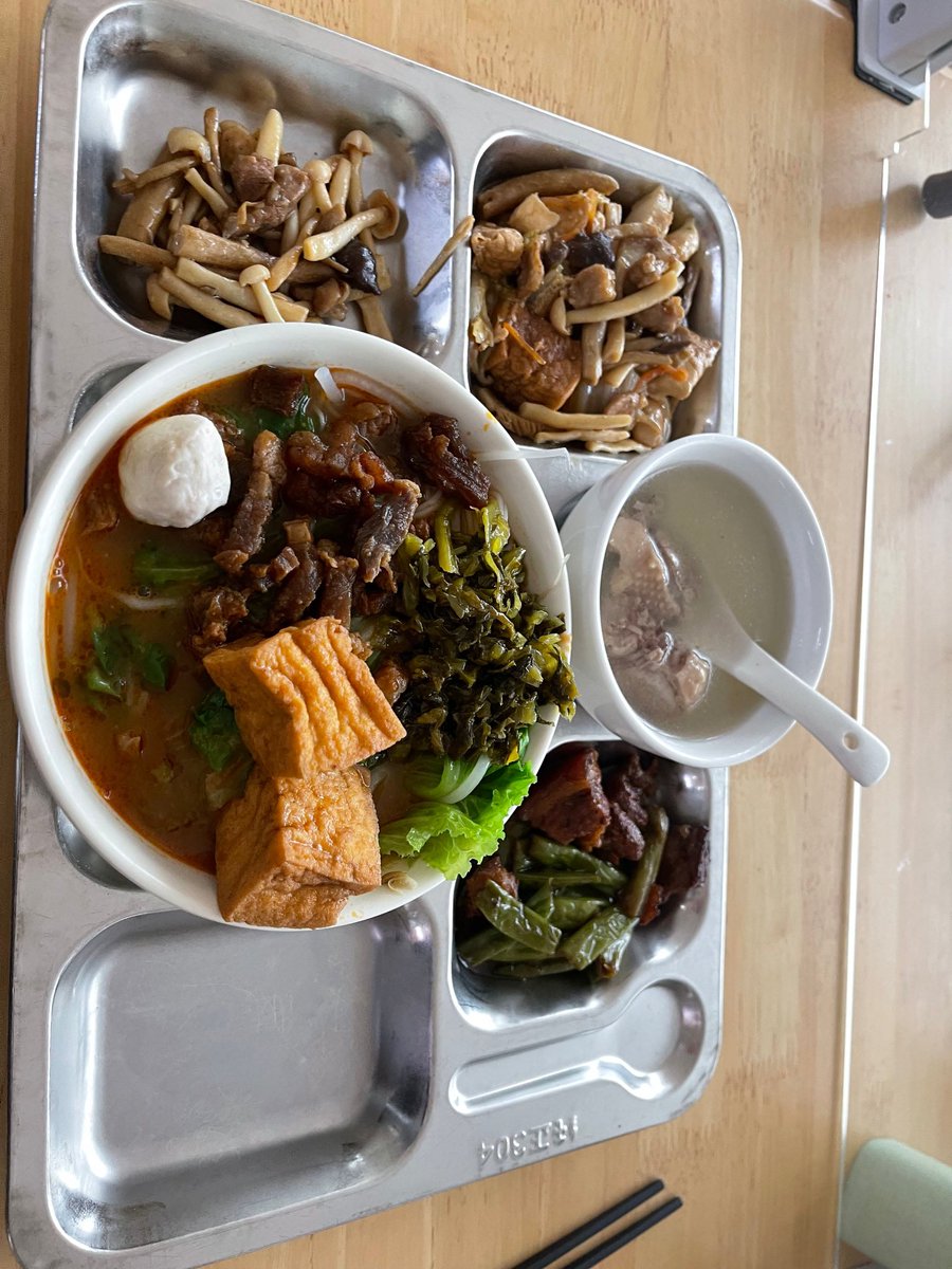 去干部学院培训 不要花一分钱自助餐吃这么好 每餐都吃到横着出来 YYDS！爱了爱了
